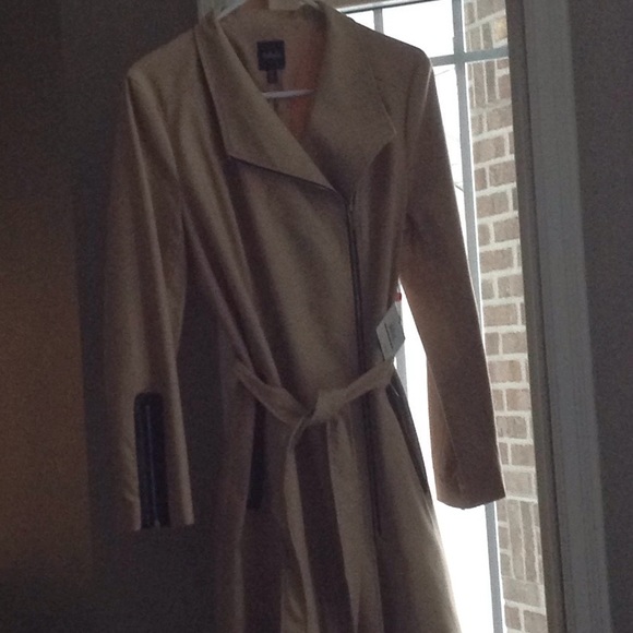 Gorgeous NWT coat - Picture 1 of 8